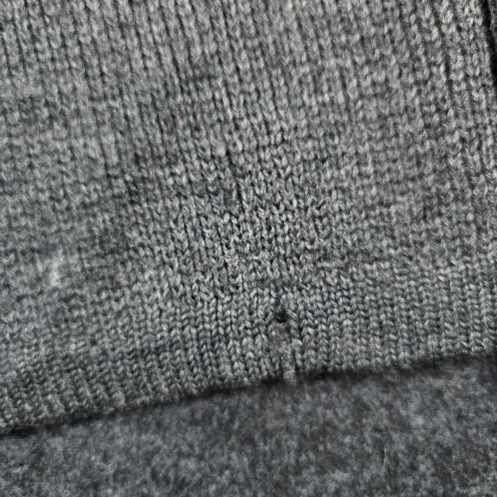 Vintage 90s J.Crew Men's Gray Wool Crewneck Sweater Made in Hong Kong Size L